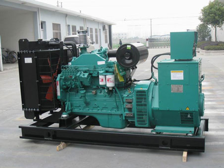 东方华侨农场90kw康明斯柴油发电机组