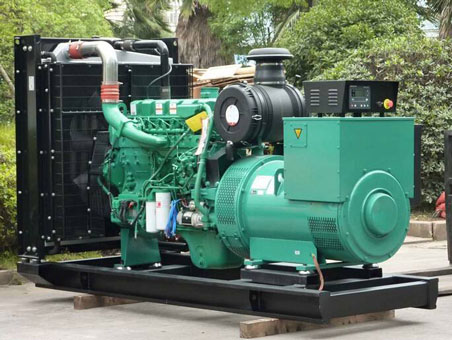 东方华侨农场710kw康明斯柴油发电机组