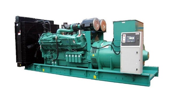 东方华侨农场全新常柴200kw大型柴油发电机组